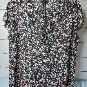 Liz Claiborne Black Floral Ruffle Tie-Front Blouse